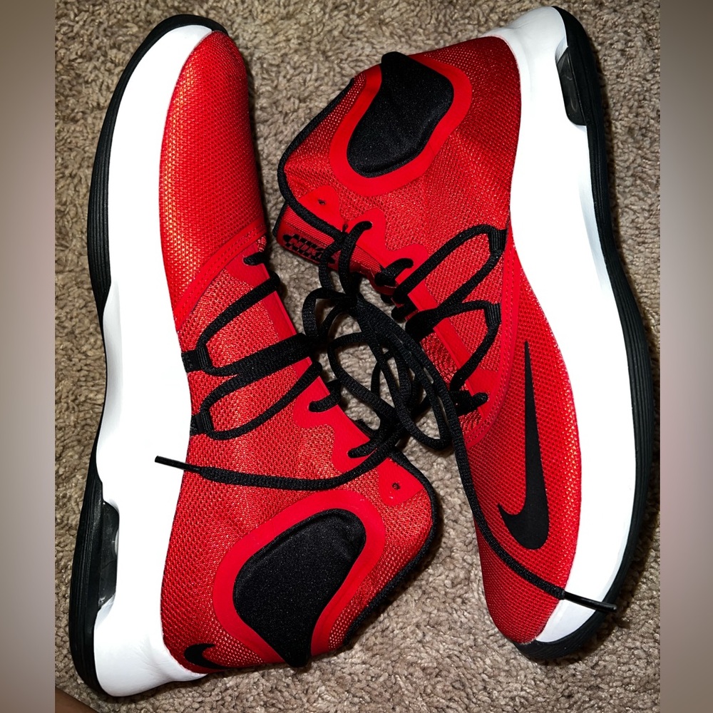 Nike Tennis Shoes